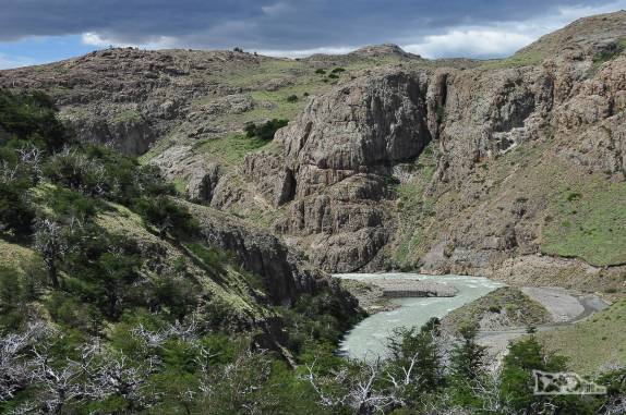 O vale do rio Fitz Roy, no caminho para a Laguna Torre, no Parque Nacional Los Glaciares, perto de El Chaltén, na Argentina